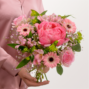 Flower Mix Zarter Gruß with 3 Ferrero Giotto