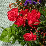 Blumenstrauß Blütenwiese mit Vase & Ferrero Giotto 3er