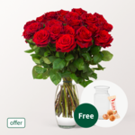 Red Roses in a Bunch with vase & 3 Ferrero Giotto
