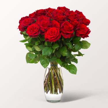 Red Roses in a Bunch with vase & 3 Ferrero Giotto